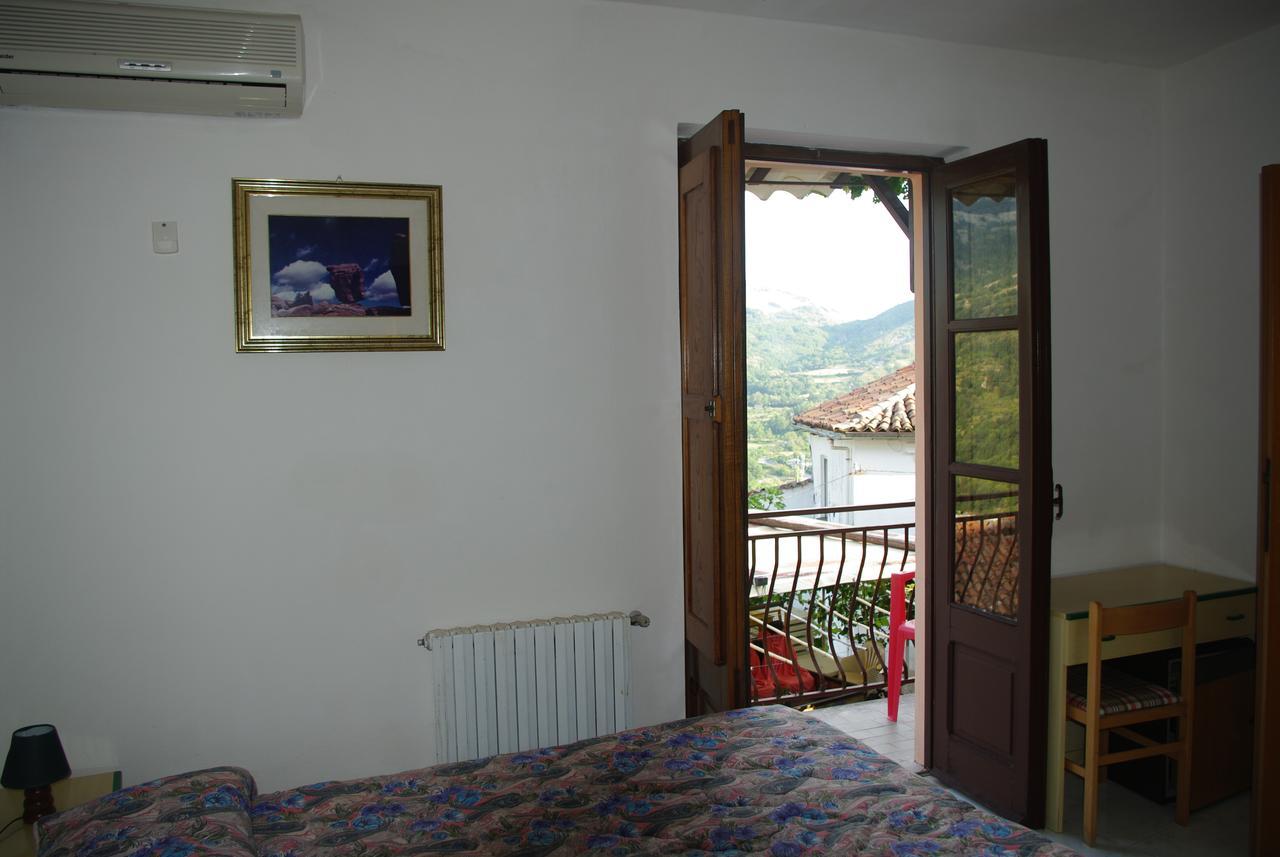 Hotel Le Due Lanterne Aieta Exterior foto